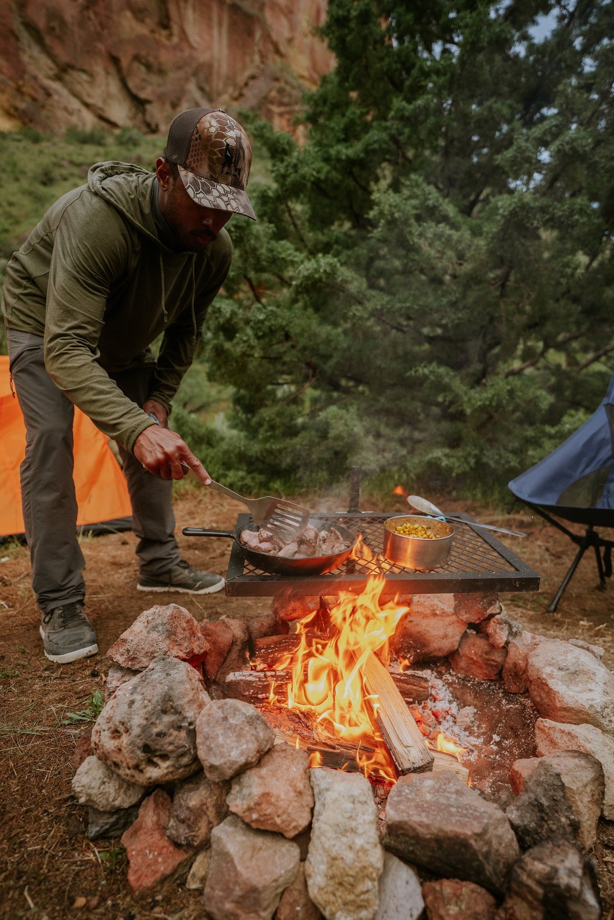 Sizetansport 612-300 Heavy-Duty Sizewivel Grill Camping Hiking Backpacking 2 Piece Count